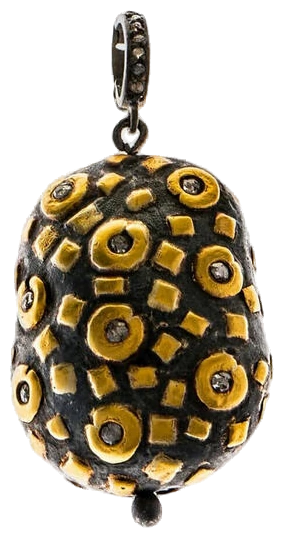 Yossi Harari jewelry photographed at the Jaffa maison